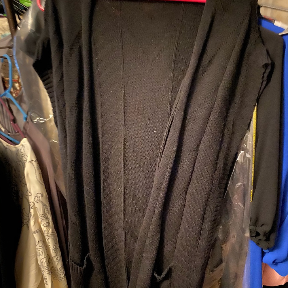 Long sleeveless duster